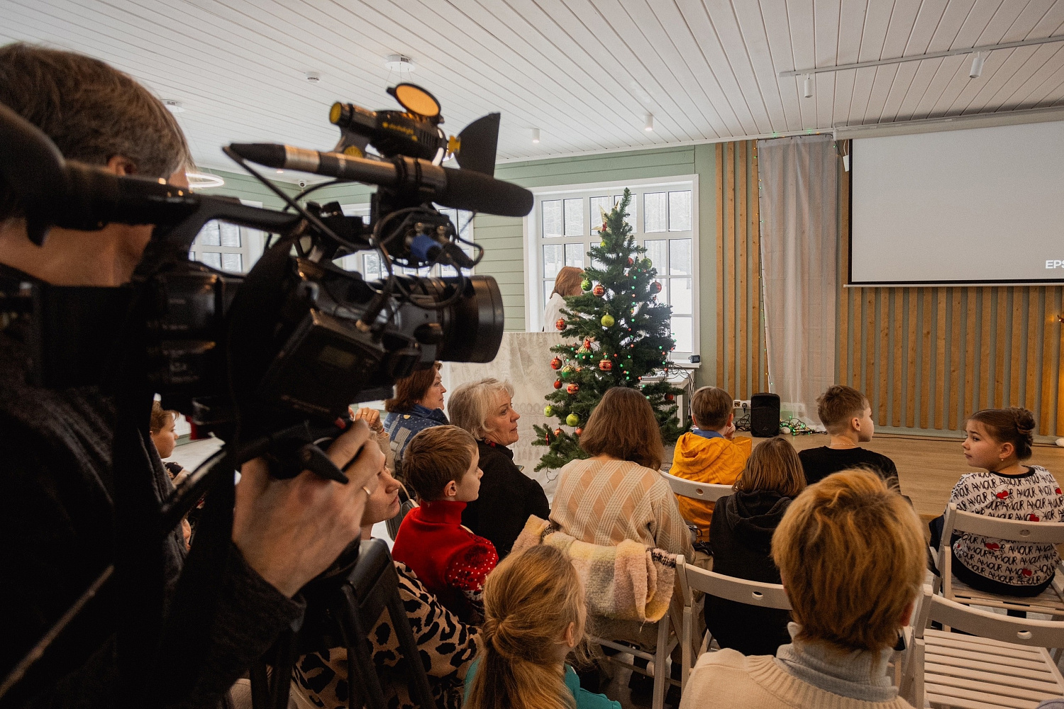 «В кругу друзей» пройдёт в культурном центре «Приладожье» с 31 мая по 2 июня