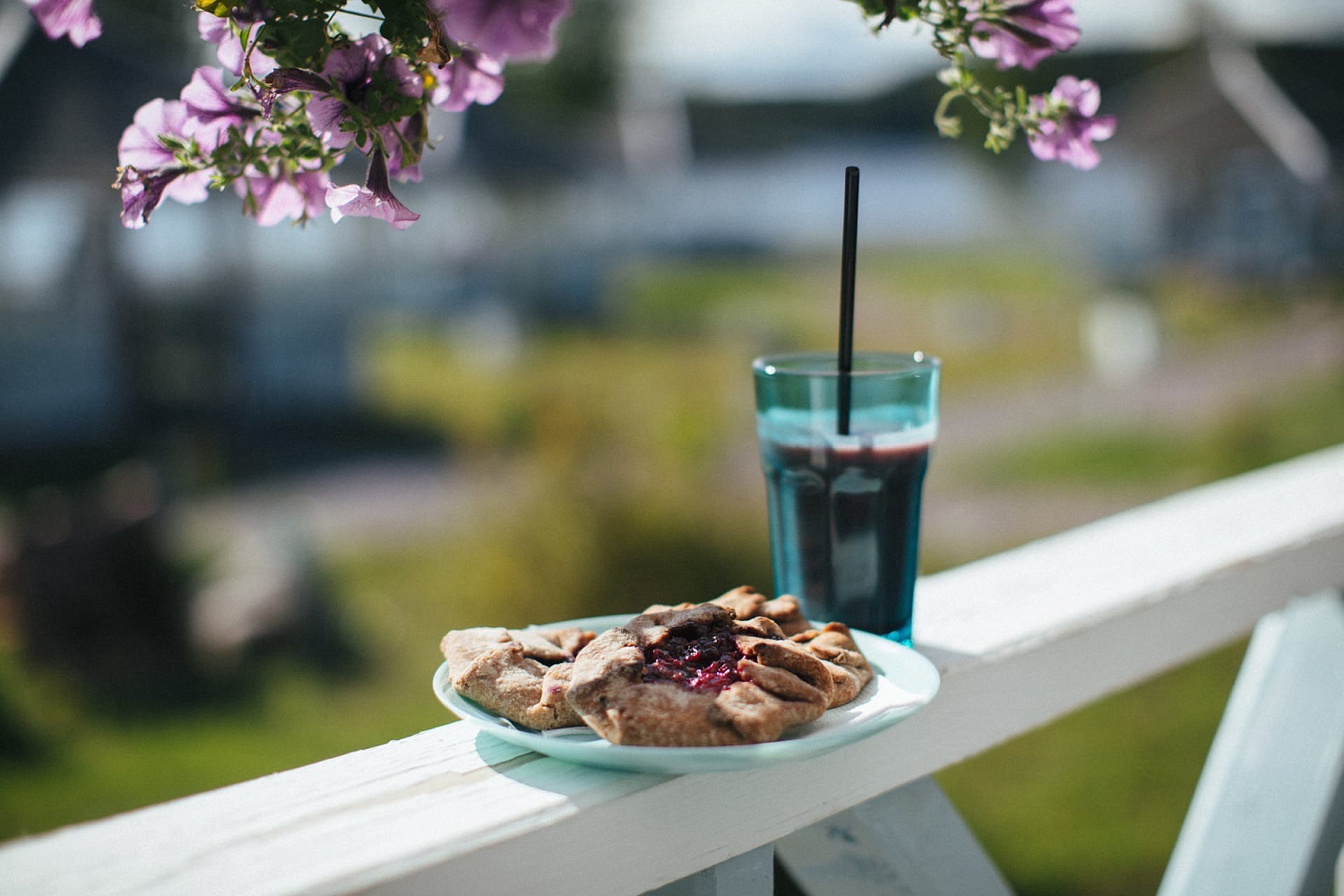 В наших галетах и смузи — полные пригоршни лесных ягод и лета