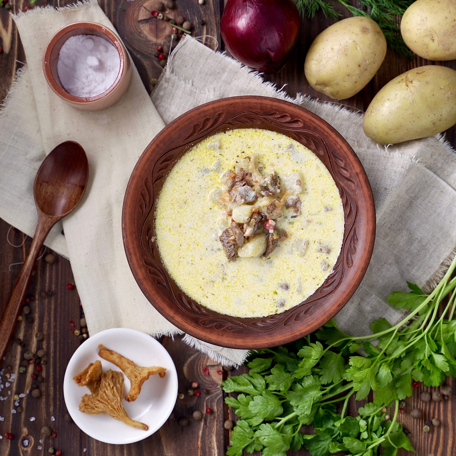 Суп — огнедышащий, живительный, насыщенный вкусами и ароматами — согревает в любую непогоду